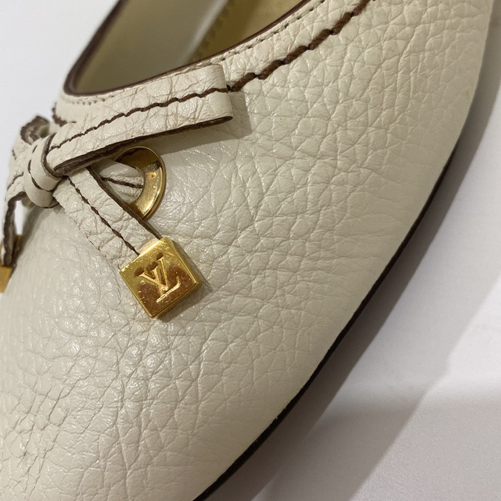 Louis Vuitton Leather Ballet Flats | Size 39 - Picture 10 of 16